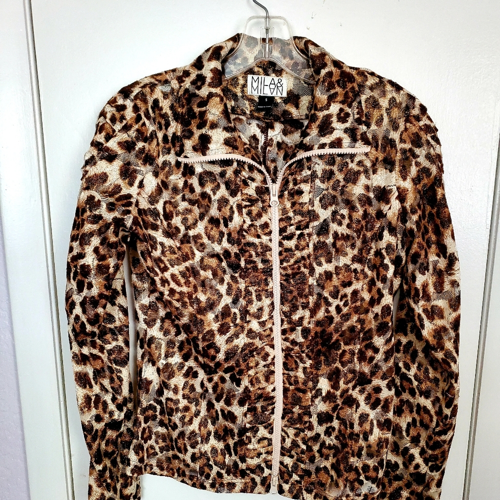 Lightweight leopard jacket